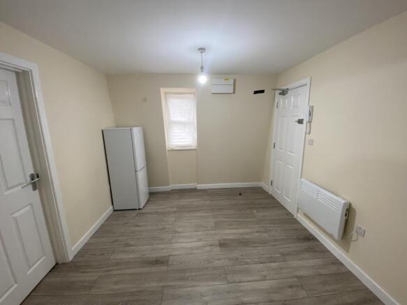 Living room (2)