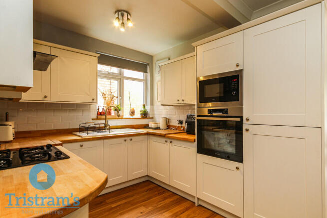 Runswick Drive, Wollaton photo 4