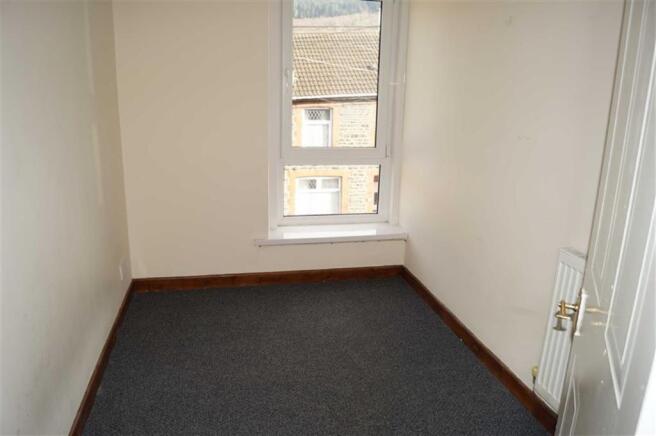 BEDROOM 2 (FRONT)