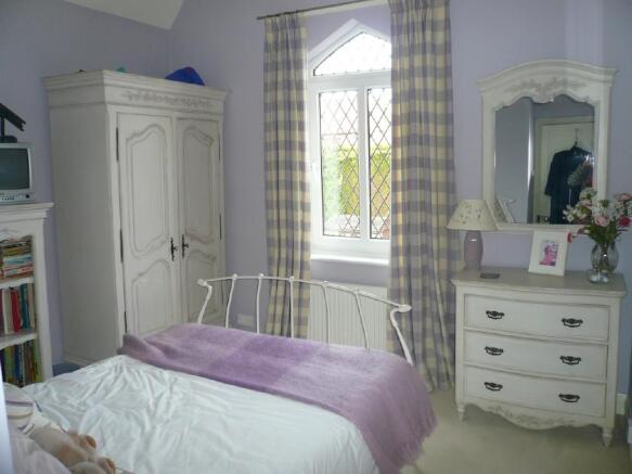 Photo 8