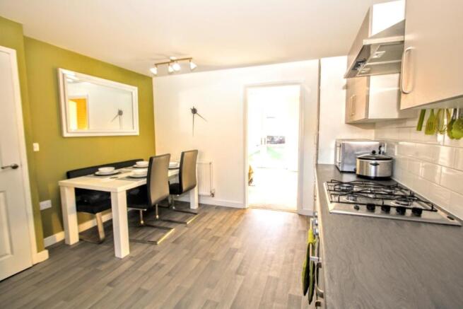 KITCHEN/DINER
