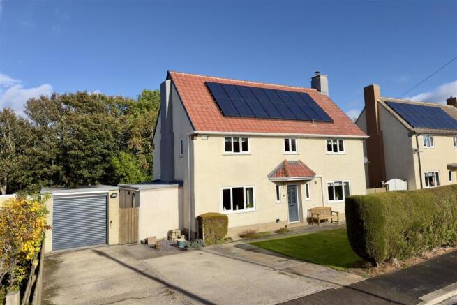 4-bed detached on Woodside, Barnard Castle, DL12 8DX, £550,000