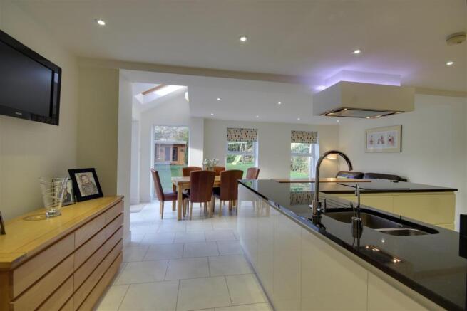Open Plan Kitchen/Dining/Living