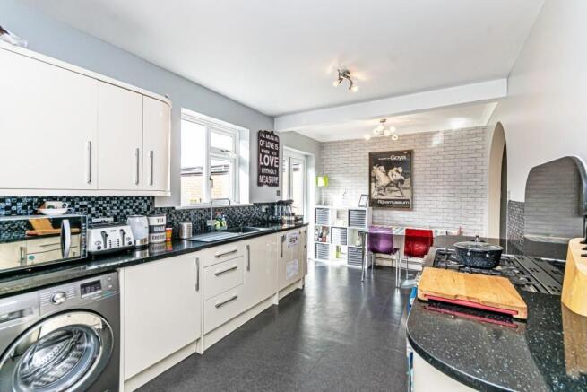 Kitchen / Dining Room
