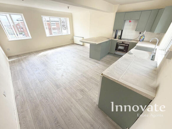 Apartment in Sandwell, Tat Bank - View 5