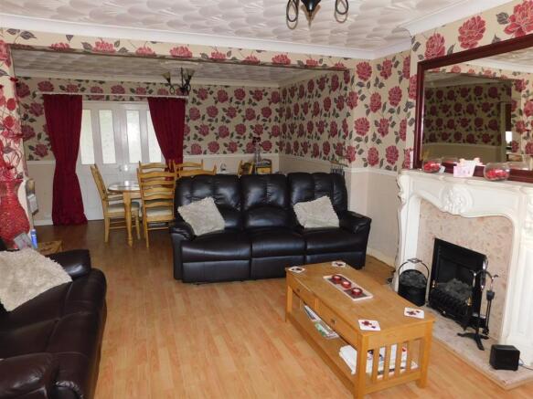 Lounge 3
