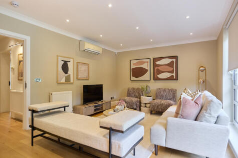 Queensmead, St John's Wood Park, London, NW8
