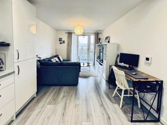 Lounge/Kitchen