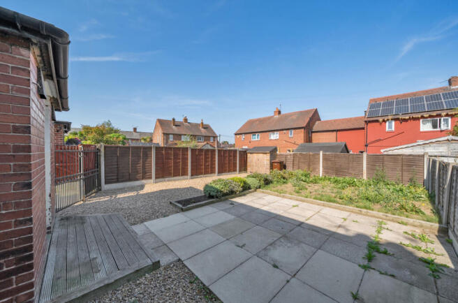3 bed Semi-Detached for sale Image 12