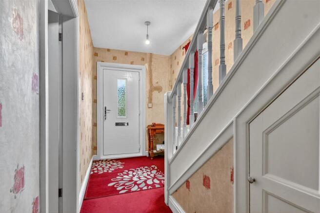 3 bed Semi-Detached for sale Image 6