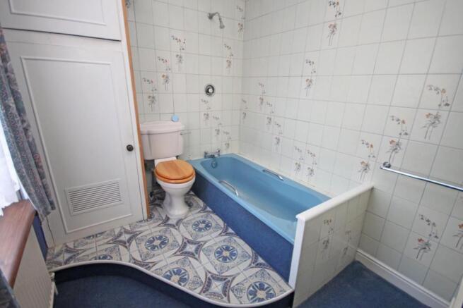Bathroom/Wc