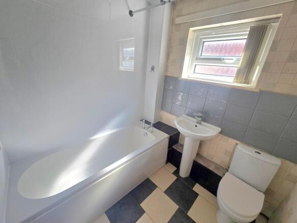 1 bed Flat to rent Image 6
