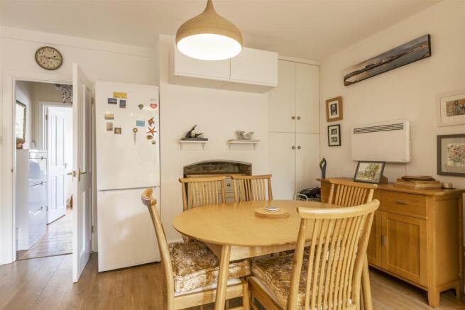 Kitchen dining room