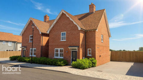 Wellington Road, Mistley, Manningtree, Essex