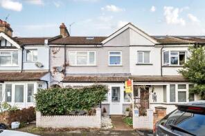 32, Orchard Road, Sunbury-on-thames TW16 5BZ