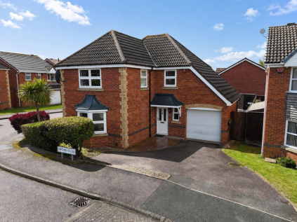 Orchid Close, Hamilton, Leicester