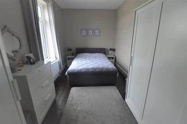 Bed1.JPG