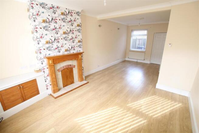 Large Family Living/Dining Room