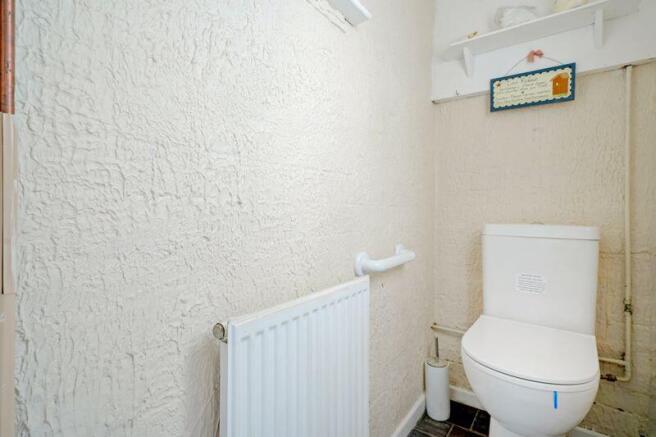 3 bed Terraced to rent Image 11