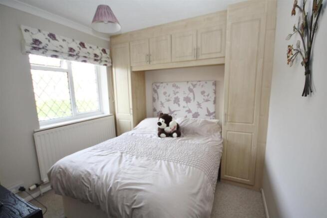BEDROOM 2