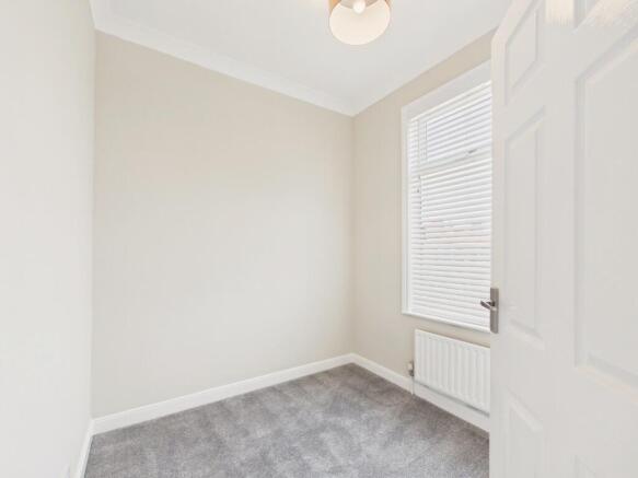 3 bed Terraced for sale Image 8