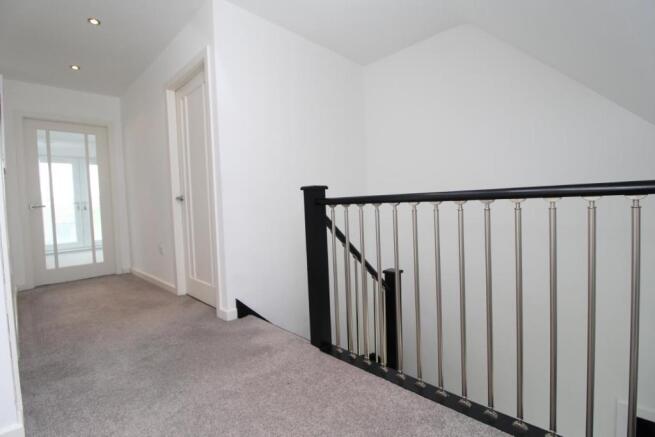 FIRST FLOOR LANDING
