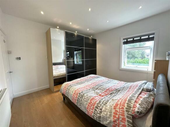 Bedroom One 866