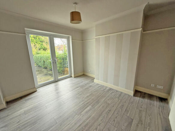 3 bed Semi-Detached for sale Image 5