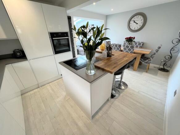 Kitchen/ Sun Room