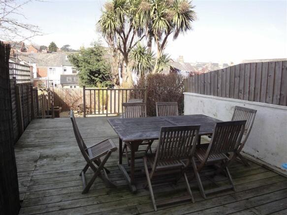 GARDEN: