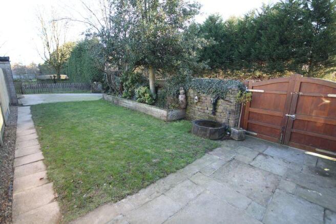 Gardens/Parking