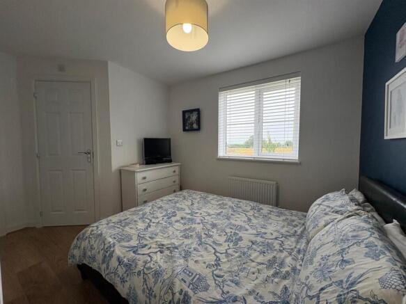 3 bed Semi-Detached for sale Image 5
