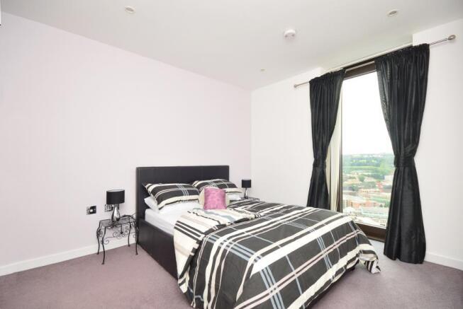 1 bed Apartment to rent Image 4