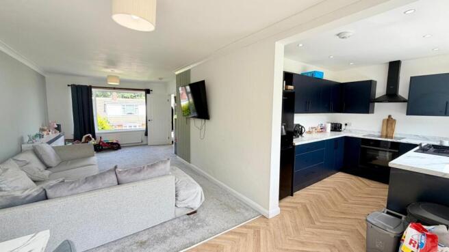 3 bed Semi-Detached Bungalow for sale Image 4