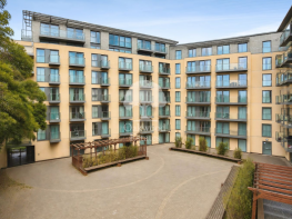 Flat 2, 26, High Street, Slough SL1 1EP