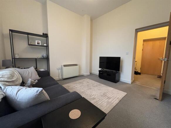 1 bed Apartment for sale Image 7