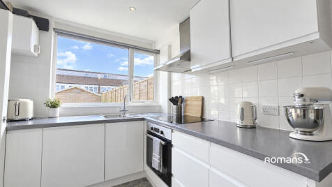Pentland Close, Basingstoke, Hampshire