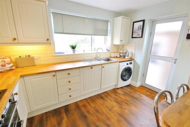 Kitchen/Breakfast Room