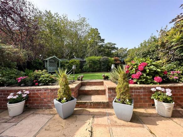 Lawn area.jpg