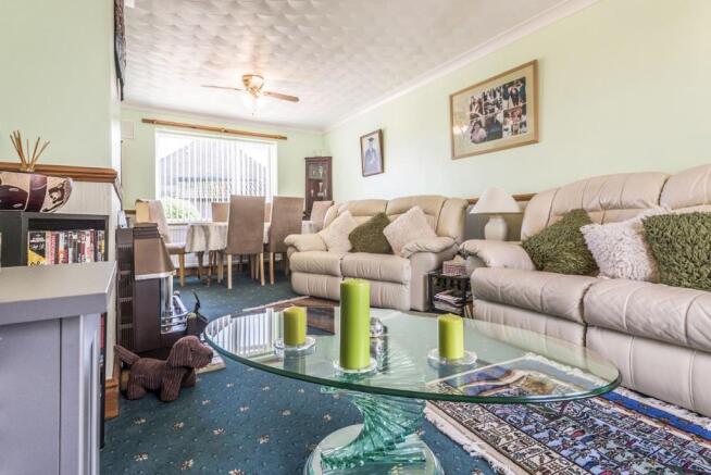 Living Room/Diner