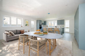 Hill House, Water Stratford Road, Buckingham MK18 4NU
