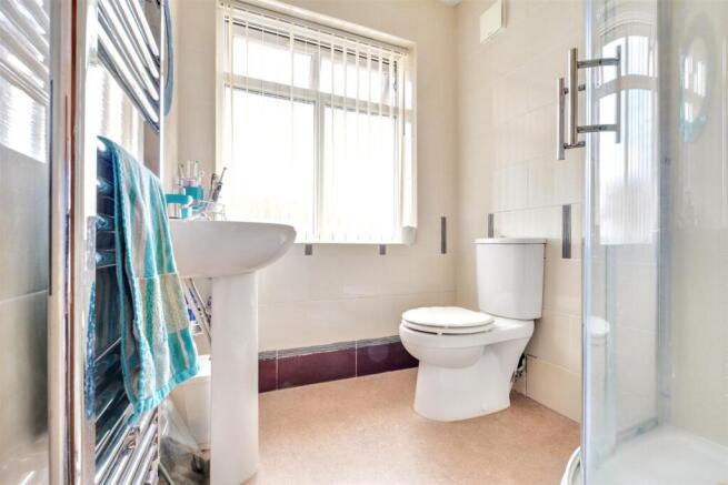 Shower Room_1.jpeg