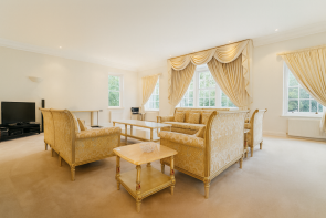 19 Orchard Lea, Winnington Road, East Finchley, London N2 0TP