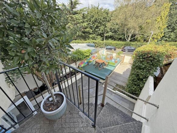 Lydford Park Road 40 - Garden Front.jpg