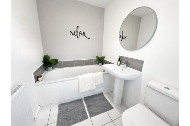 3 bed Terraced for sale Image 12
