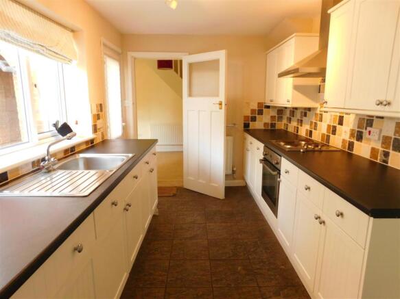 new kitchen 1.JPG
