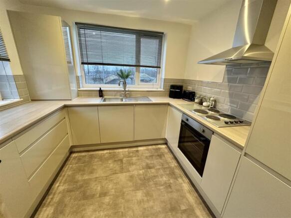 2 bed Detached Bungalow for sale Image 4