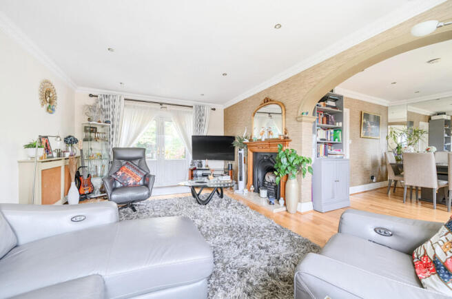 1298078-13-683088...