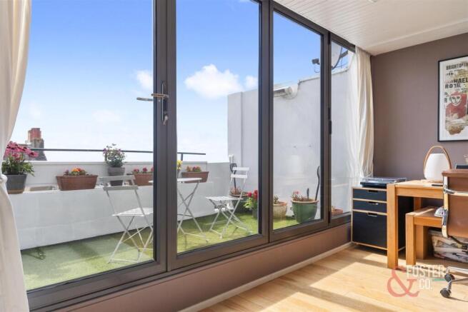 Powis Square, 17, Flat 5-017.jpg