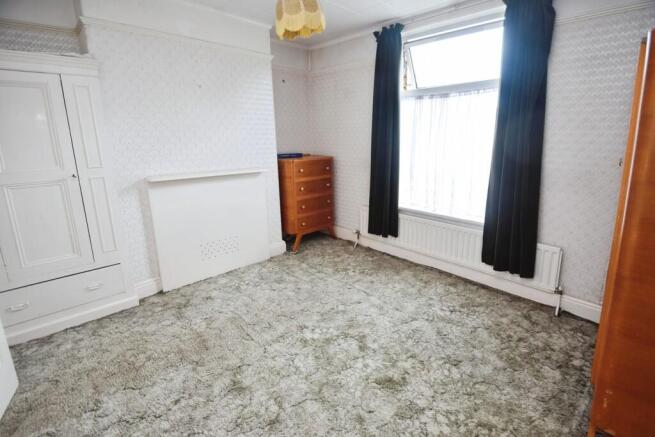 5 bed Semi-Detached for sale Image 10